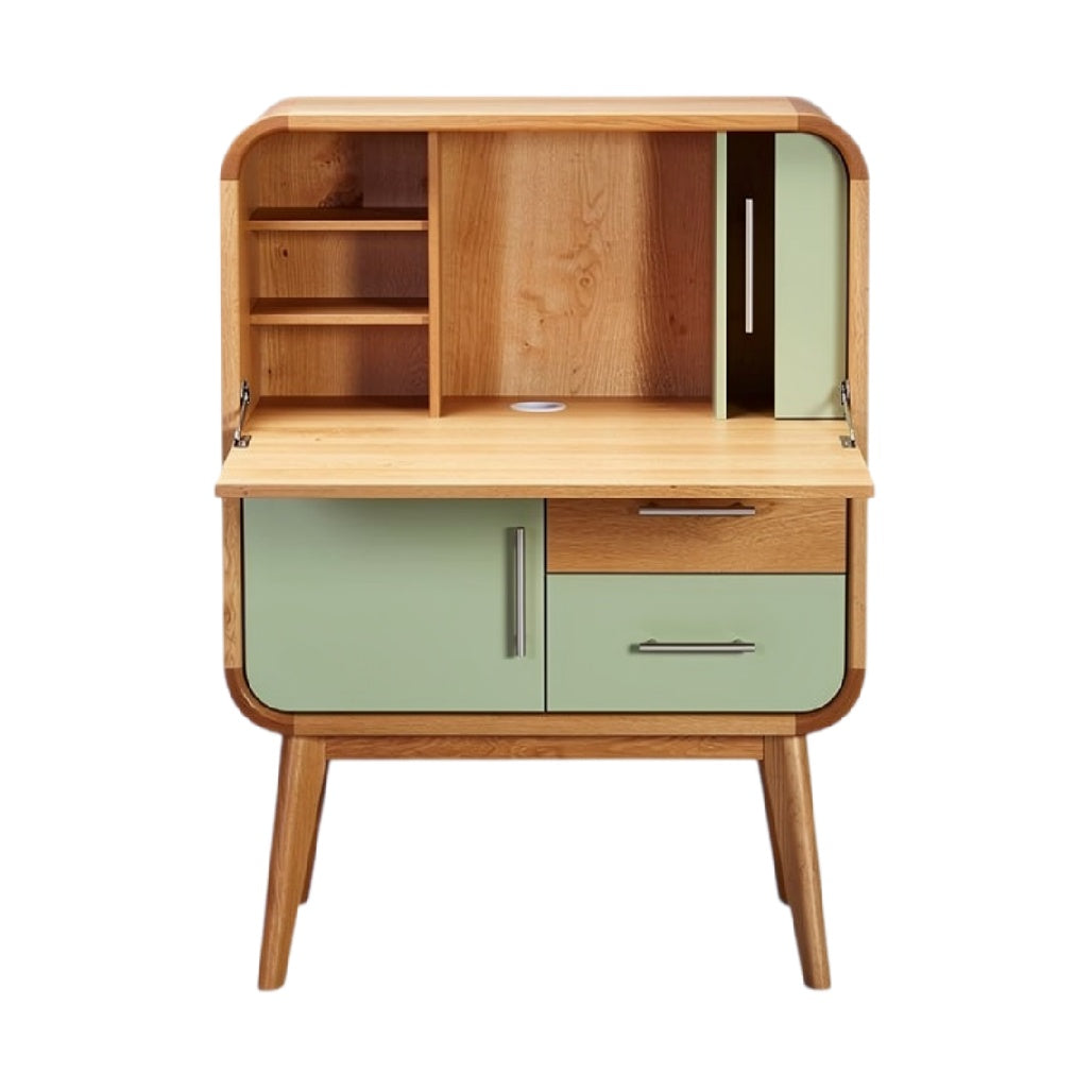 **Moderne houten kast met groene deuren en open planken**